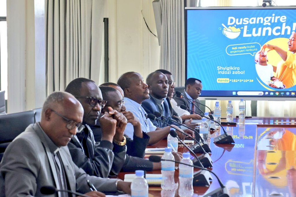Abapadiri bashinzwe amashuri Gatolika mu madiyosezi