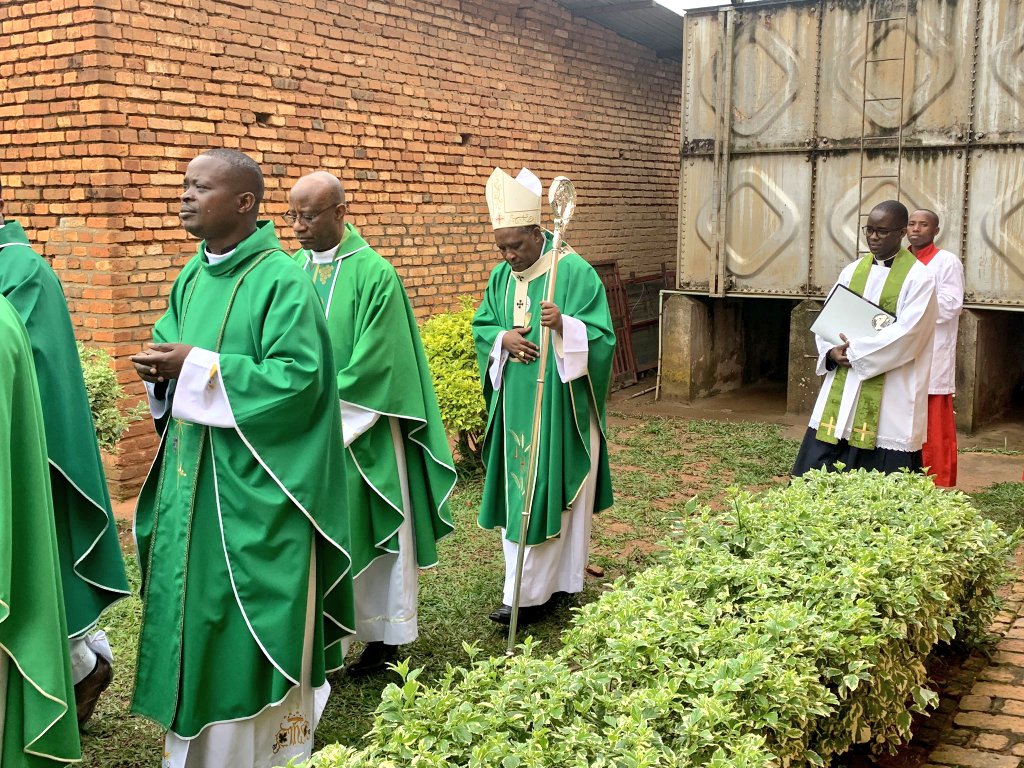 Igitambo cya Misa yo gutangiza yubile y'impurirane muri Arkidiyosezi ya Kigali cyayobowe na Antoni Kardinali Kambanda, Arkiyepiskopi wa Kigali